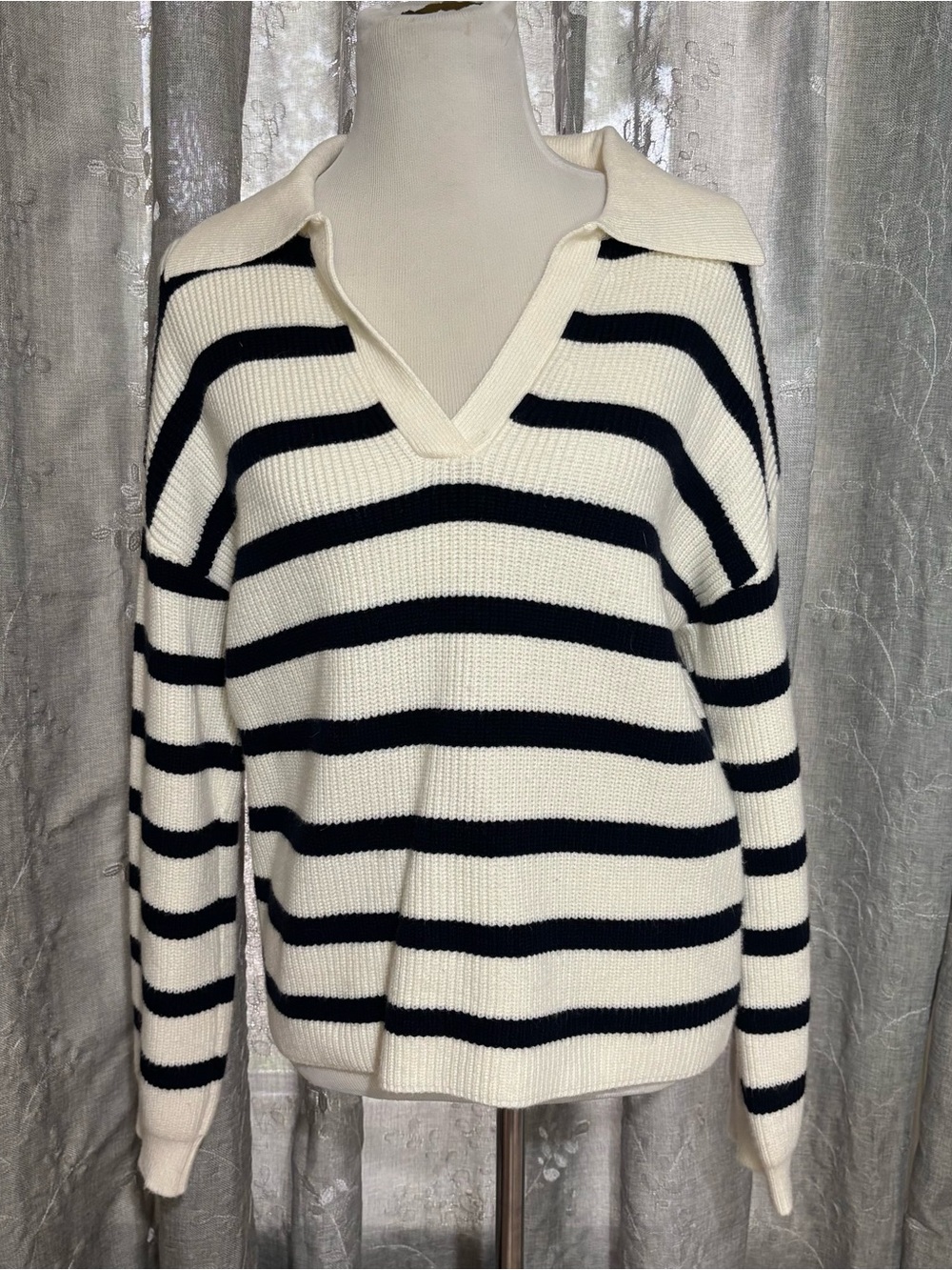 Striped V-Neck Collared Sweater - Black & White